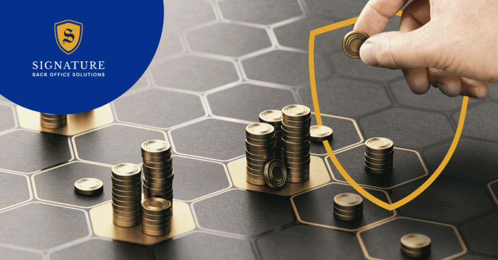 A hand with coins and the word "signetre," illustrating financial aspects of risk management for staffing agencies.